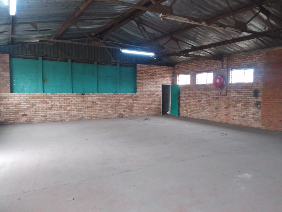 To Let Commercial Property for Rent in Oos Einde North West